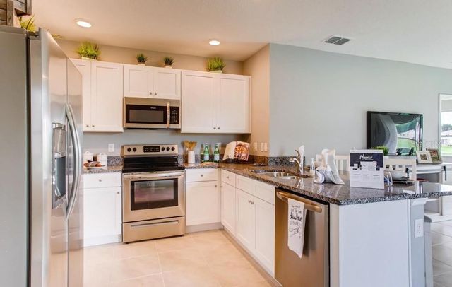 2432 RIBBON FALL AVENUE, Davenport, FL 33837