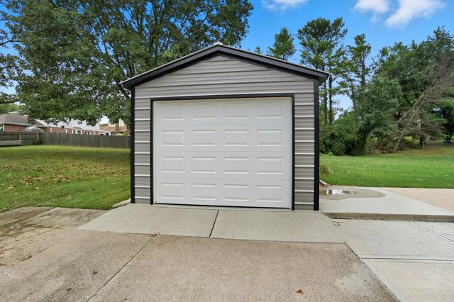 1316 Ashford Drive, Florence, KY 41042