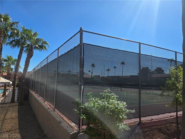 5020 Indian River Drive 430, Las Vegas, NV 89103