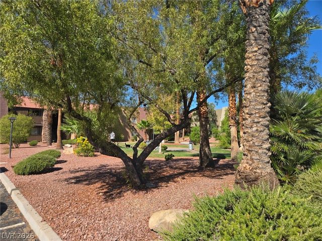 5020 Indian River Drive 430, Las Vegas, NV 89103