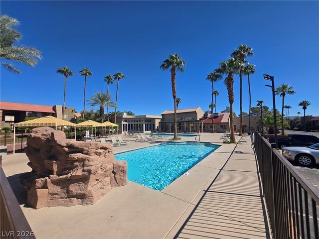 5020 Indian River Drive 430, Las Vegas, NV 89103