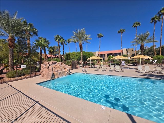 5020 Indian River Drive 430, Las Vegas, NV 89103