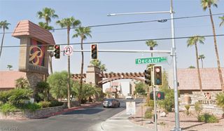 5020 Indian River Drive 430, Las Vegas, NV 89103