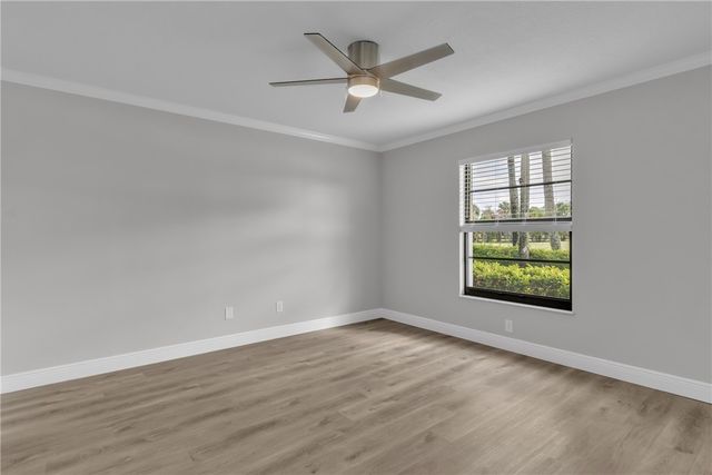 30 Plantation Drive 104, Vero Beach, FL 32966