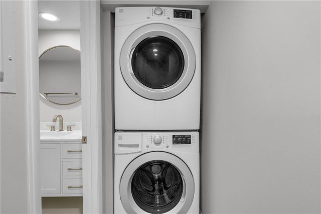 30 Plantation Drive 104, Vero Beach, FL 32966