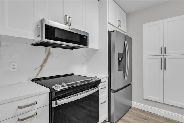 30 Plantation Drive 104, Vero Beach, FL 32966