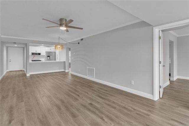 30 Plantation Drive 104, Vero Beach, FL 32966