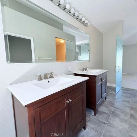 21 Presidio, Irvine, CA 92614