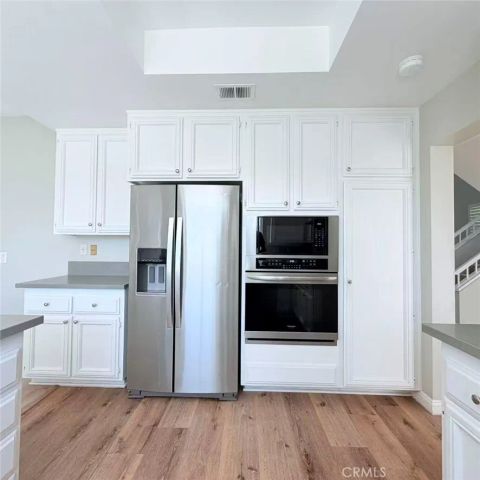 21 Presidio, Irvine, CA 92614