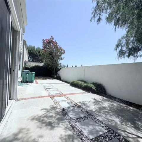 21 Presidio, Irvine, CA 92614