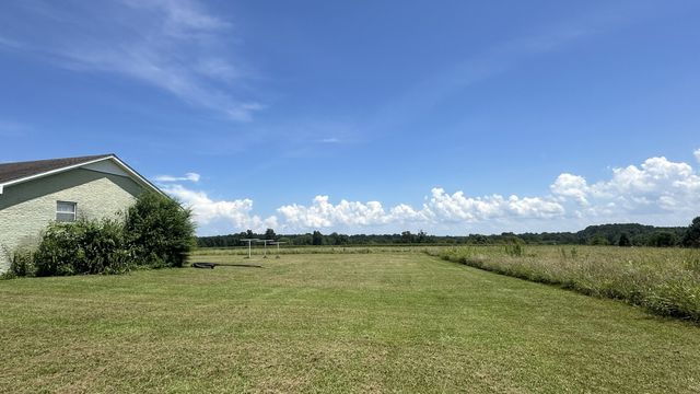 244 Old Jackson Hwy, Loretto, TN 38469
