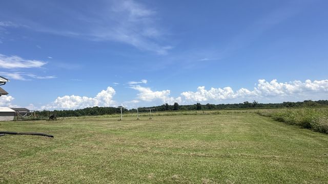 244 Old Jackson Hwy, Loretto, TN 38469