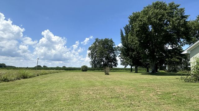 244 Old Jackson Hwy, Loretto, TN 38469