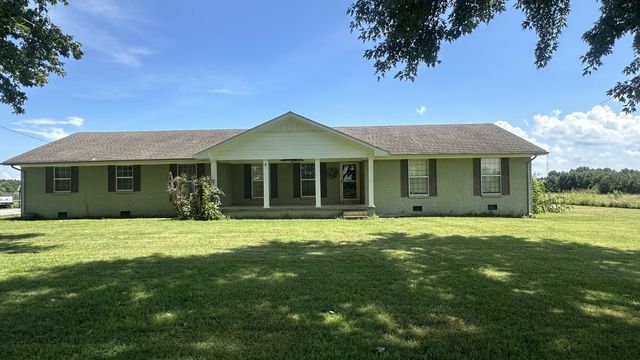 244 Old Jackson Hwy, Loretto, TN 38469