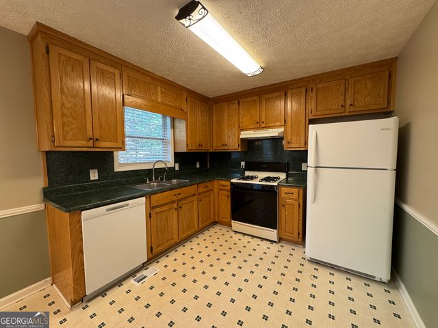523 Cherokee Overlook Court, Canton, GA 30115