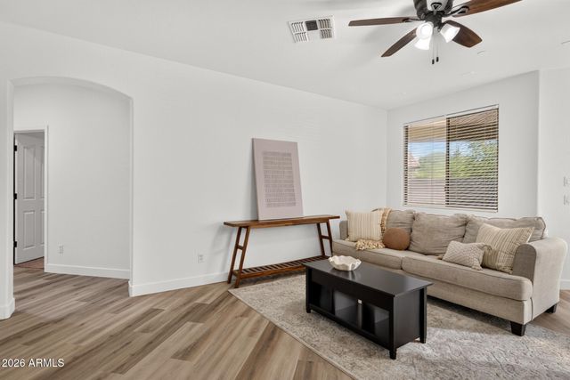 2925 E ANDRE Avenue, Gilbert, AZ 85298