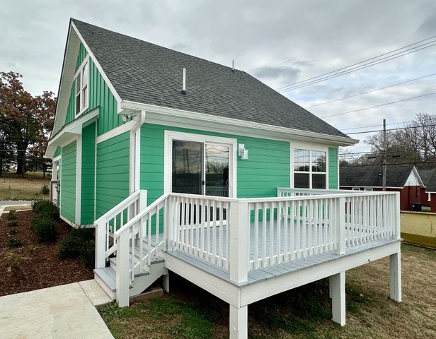 99 N Shephard St, Winchester, TN 37398