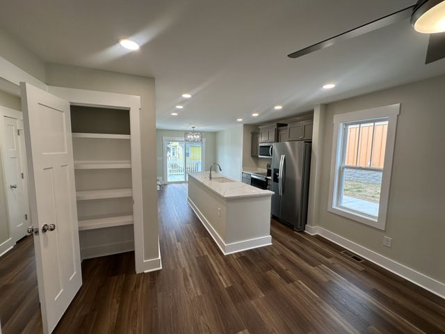 99 N Shephard St, Winchester, TN 37398