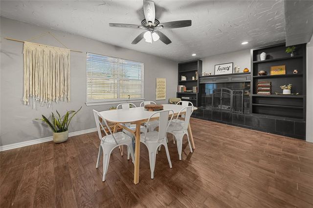 812 S Avery Street, Moore, OK 73160