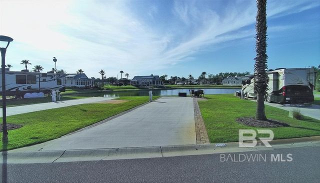 11868 Gateway Drive, Elberta, AL 36530