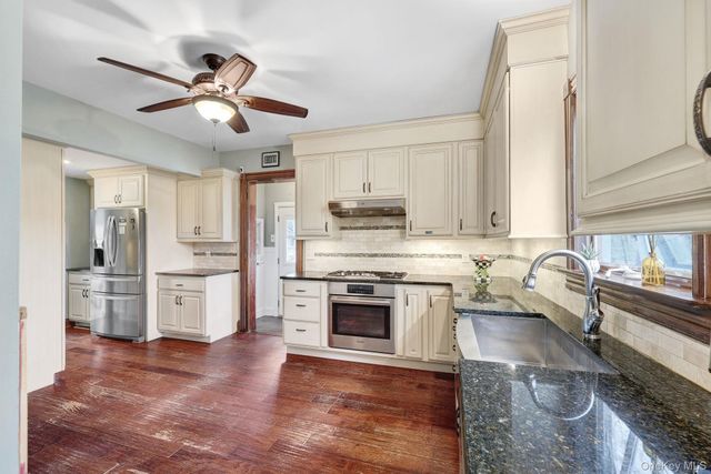 832 Bloomingburg Road, Bloomingburg, NY 12721