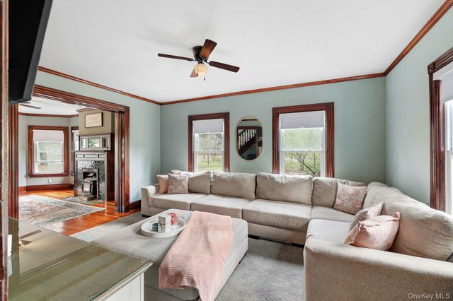 832 Bloomingburg Road, Bloomingburg, NY 12721