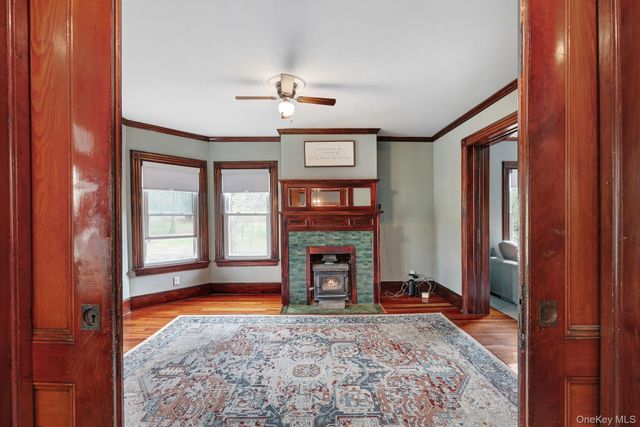 832 Bloomingburg Road, Bloomingburg, NY 12721