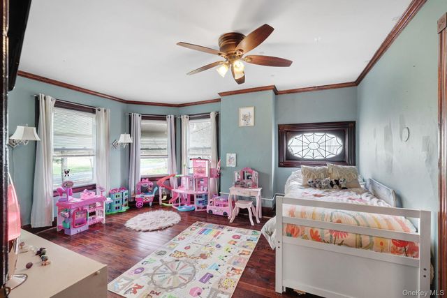 832 Bloomingburg Road, Bloomingburg, NY 12721