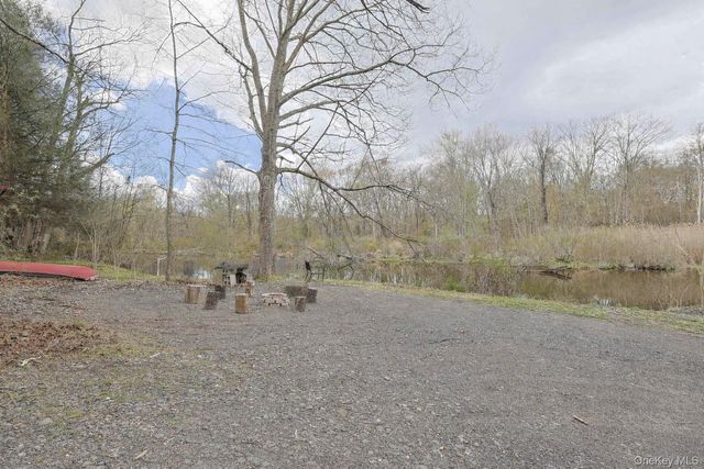 832 Bloomingburg Road, Bloomingburg, NY 12721