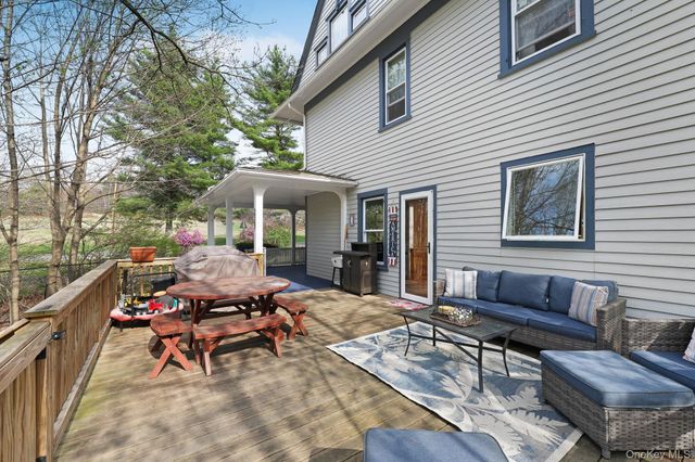 832 Bloomingburg Road, Bloomingburg, NY 12721