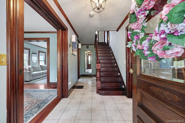 832 Bloomingburg Road, Bloomingburg, NY 12721