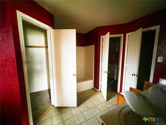 5509 Holster Drive, Killeen, TX 76549