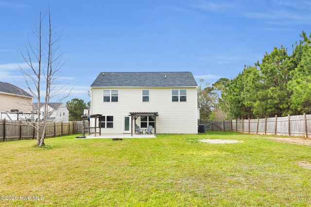 206 Landover Drive, Richlands, NC 28574