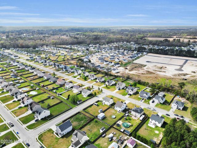 206 Landover Drive, Richlands, NC 28574