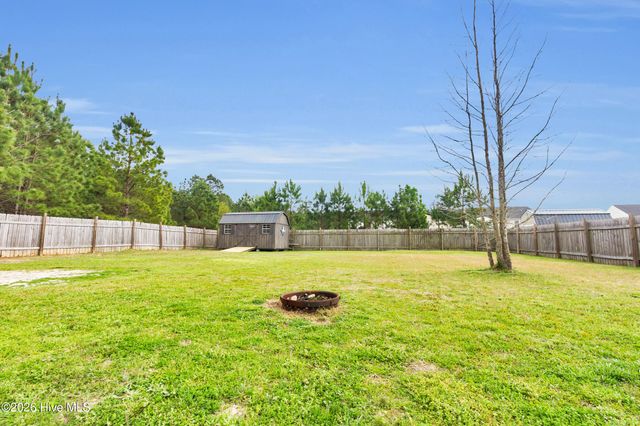 206 Landover Drive, Richlands, NC 28574