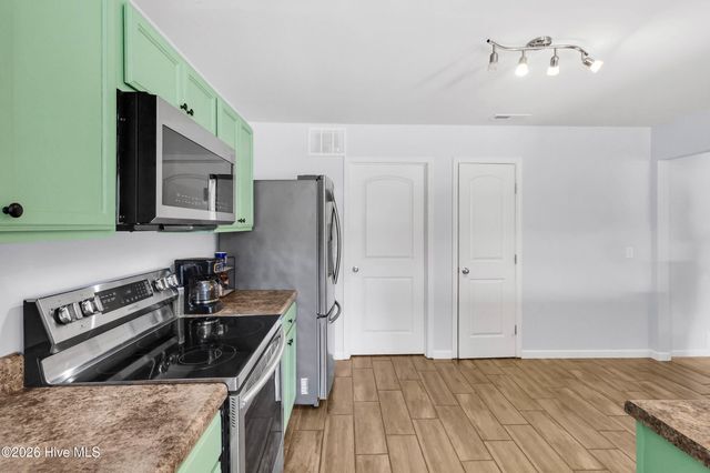 206 Landover Drive, Richlands, NC 28574