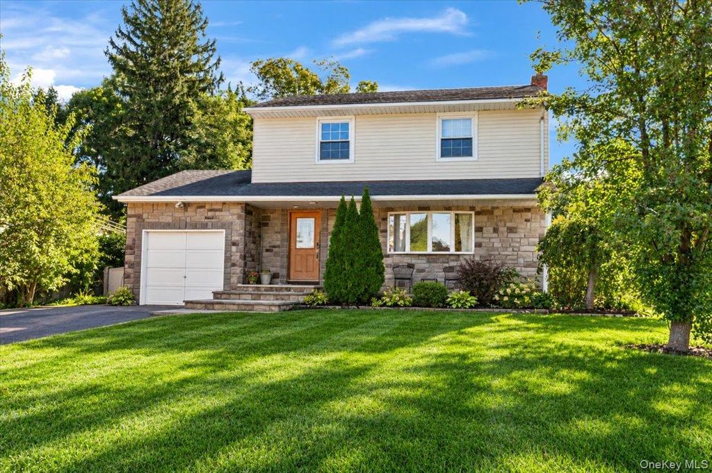 65 Genesee Drive, Commack, NY 11725 — exterior