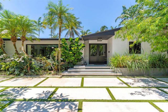 13400 SW 70th Avenue, Pinecrest, FL 33156