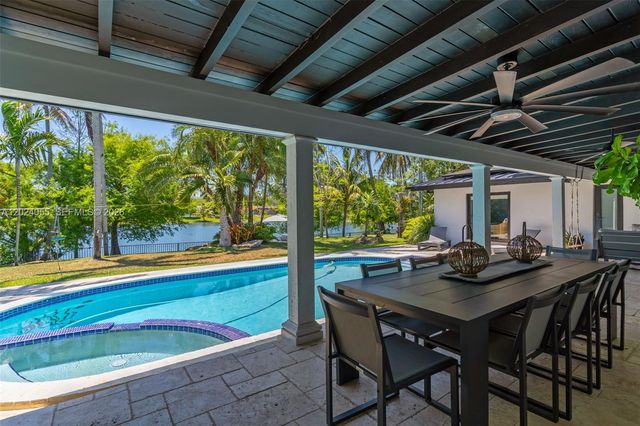 13400 SW 70th Avenue, Pinecrest, FL 33156