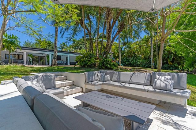 13400 SW 70th Avenue, Pinecrest, FL 33156