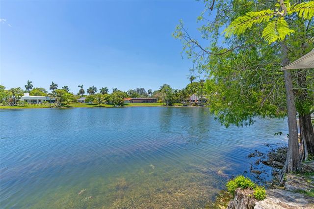 13400 SW 70th Avenue, Pinecrest, FL 33156
