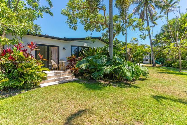 13400 SW 70th Avenue, Pinecrest, FL 33156