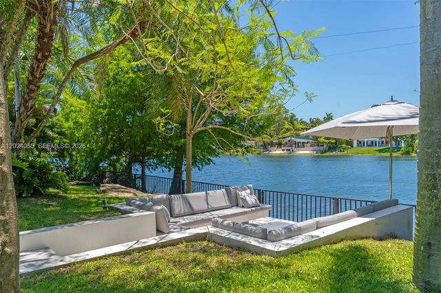 13400 SW 70th Avenue, Pinecrest, FL 33156