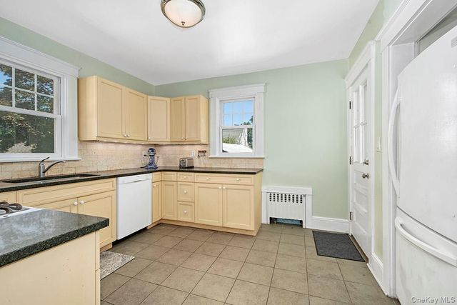9 Linda Avenue, White Plains, NY 10605