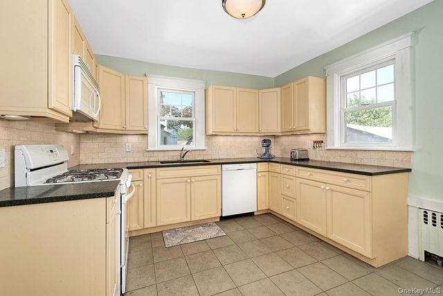 9 Linda Avenue, White Plains, NY 10605