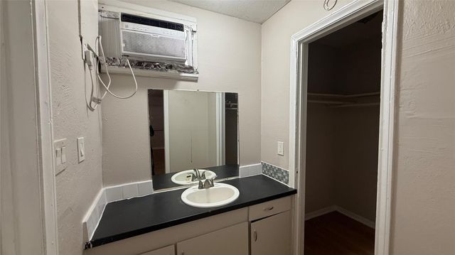502 West Alabama Street 20, Houston, TX 77006