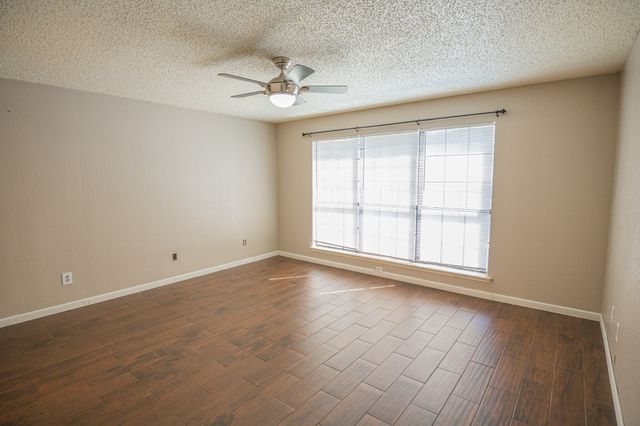 4454 Cabot Drive, Grand Prairie, TX 75052