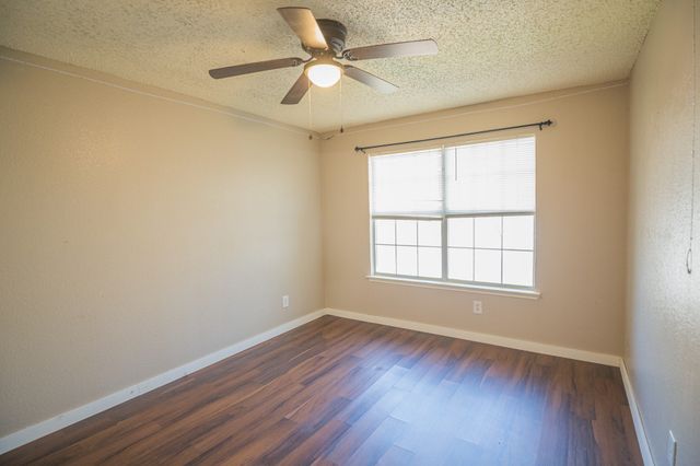4454 Cabot Drive, Grand Prairie, TX 75052
