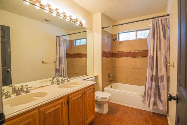 4454 Cabot Drive, Grand Prairie, TX 75052