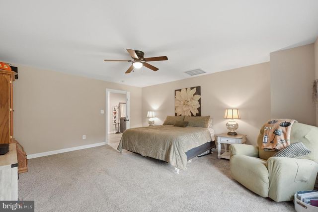 295 KING LEAR DR, Charles Town, WV 25414